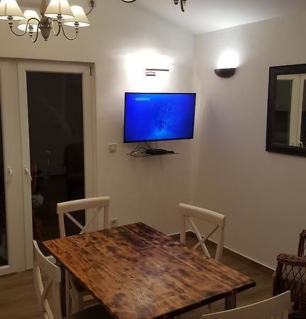 Garden Apartmant Near Sea Kotor Ngoại thất bức ảnh
