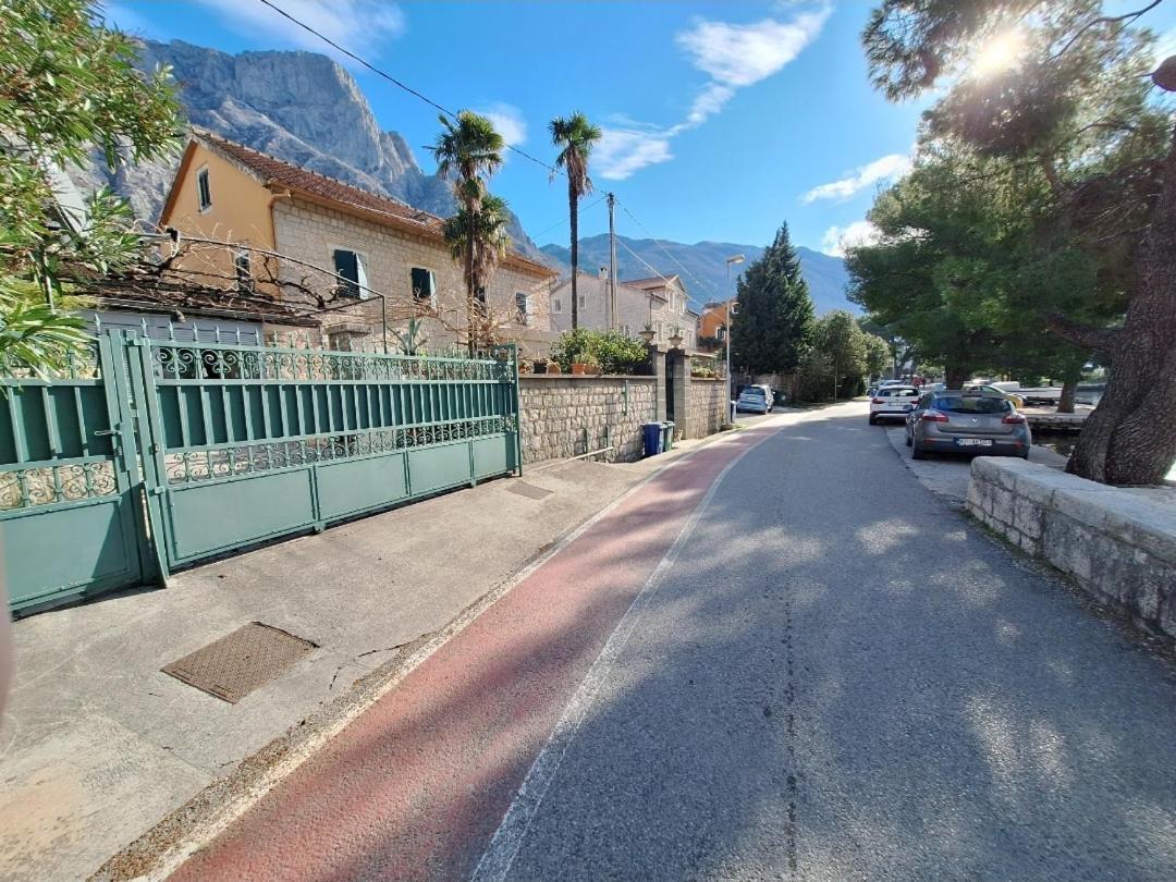 Garden Apartmant Near Sea Kotor Ngoại thất bức ảnh