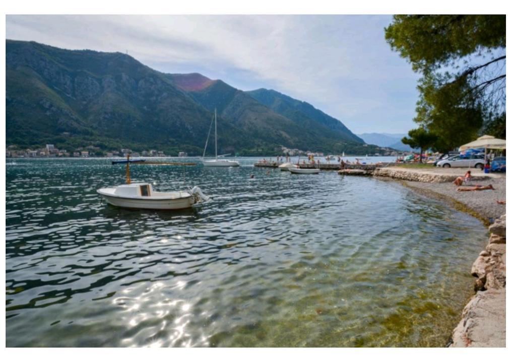 Garden Apartmant Near Sea Kotor Ngoại thất bức ảnh